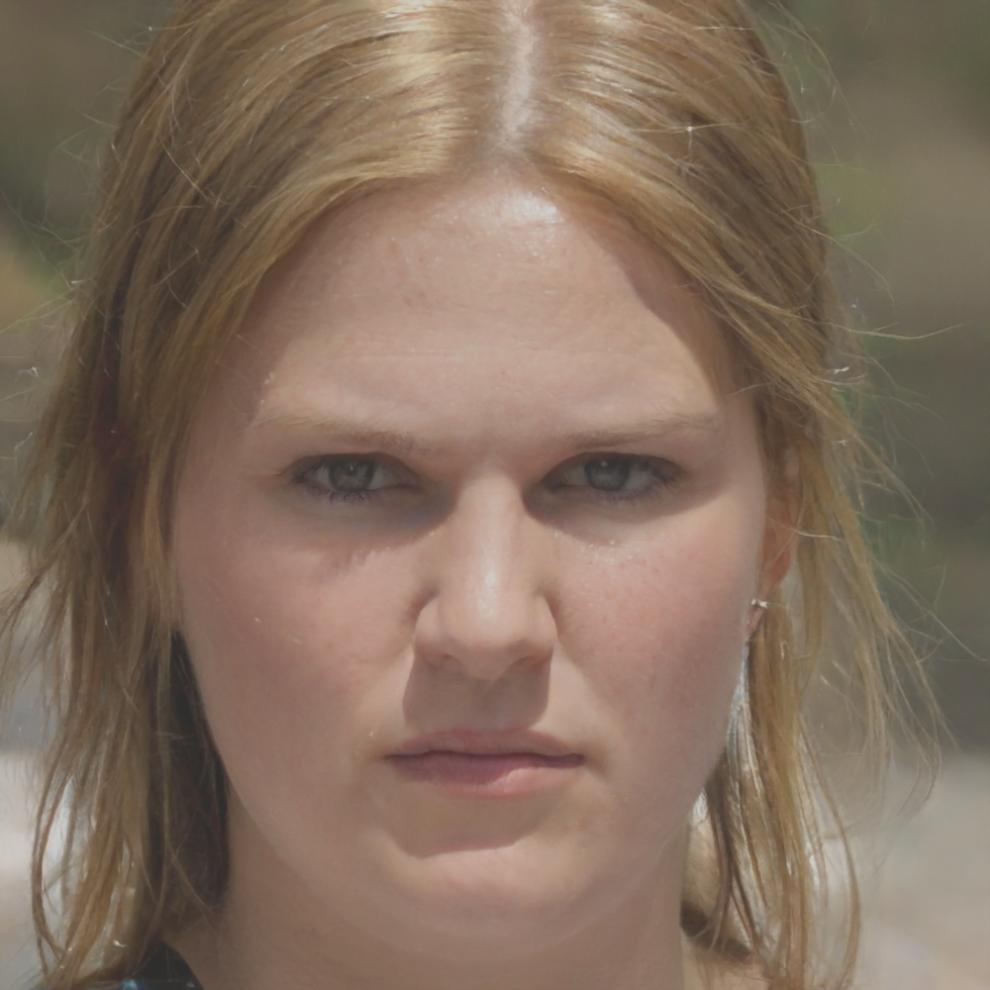 Zeynep Akın, Sosyal Medya Uzmanı